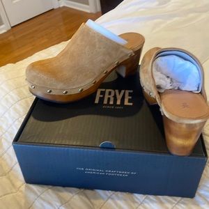 Brand new never worn Frye clogs